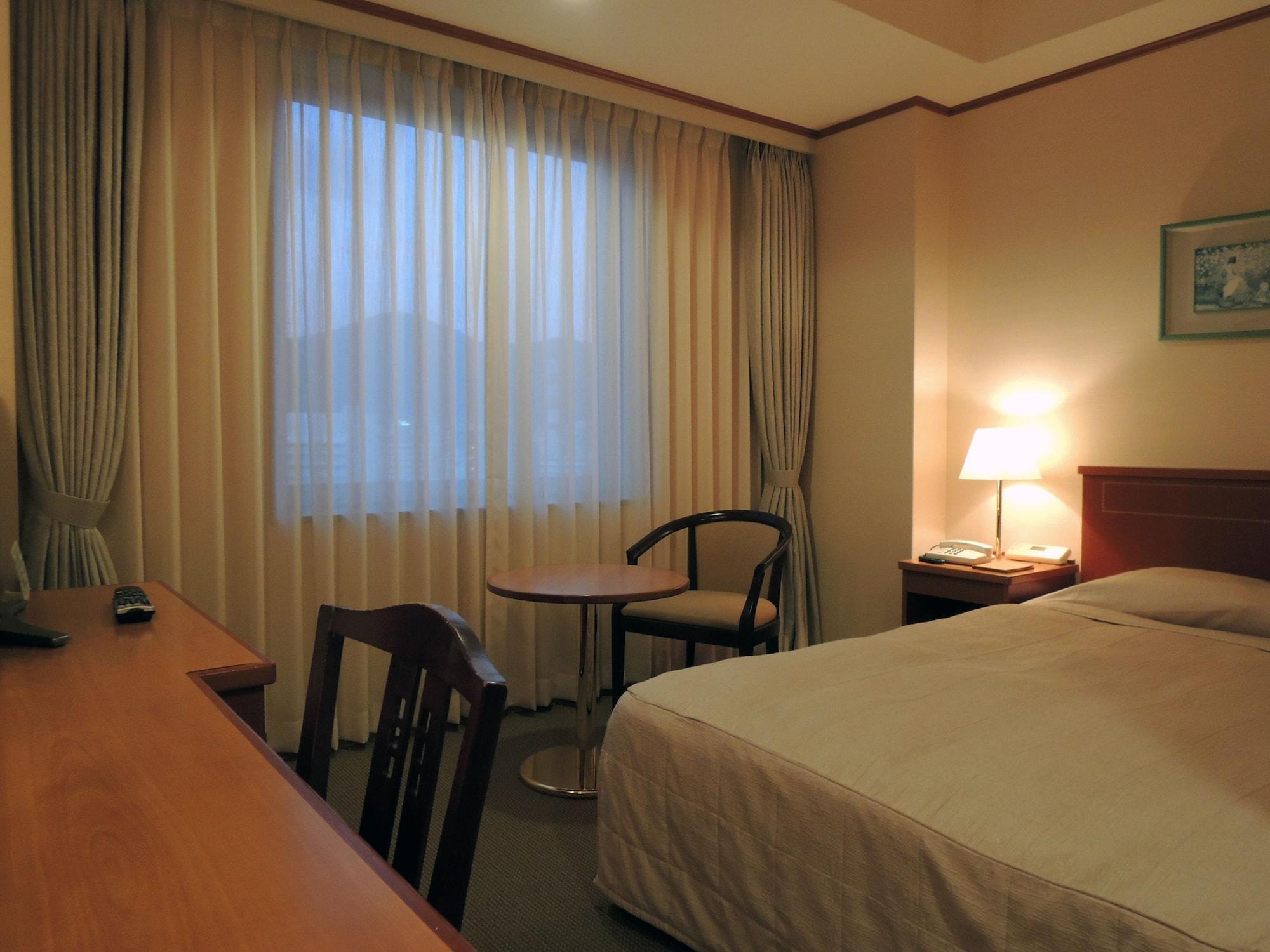 Hotel Crown Palais Kokura Kitakyushu Exterior photo